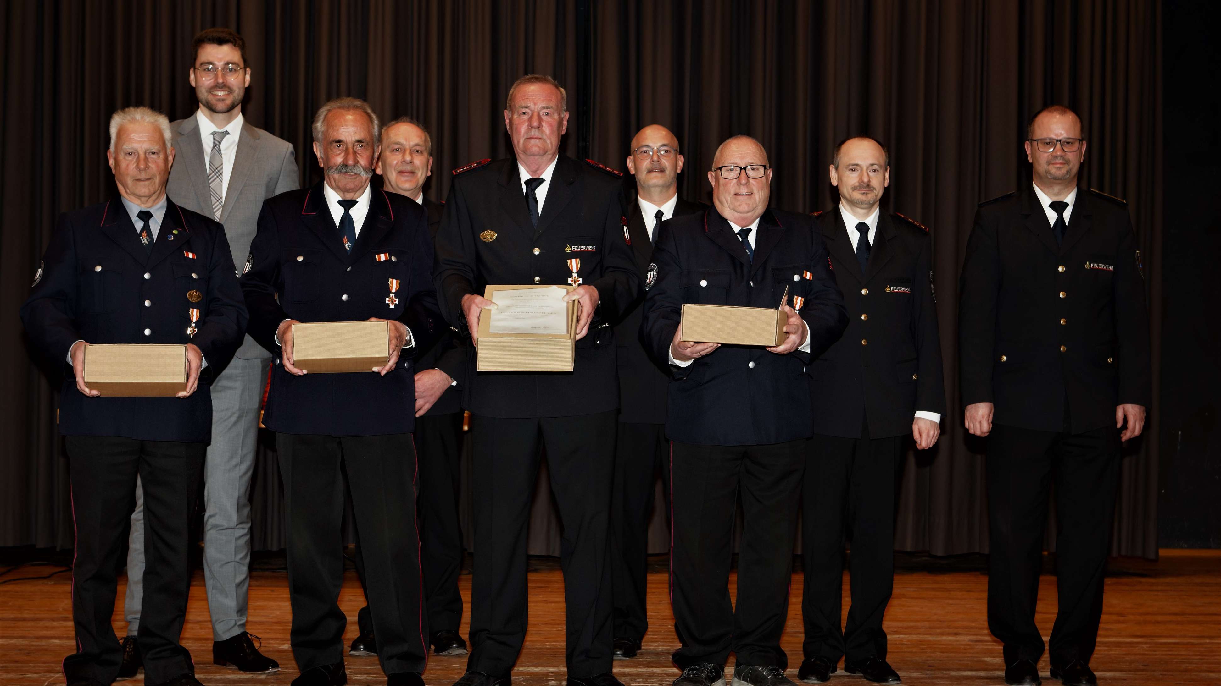 
    
            
                    50 Jahre aktiver Feuerwehrdienst 
                
        
