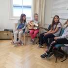 Die Städtische Musikschule lädt ein zum Instrumentenkarussell mit Gitarrensolo